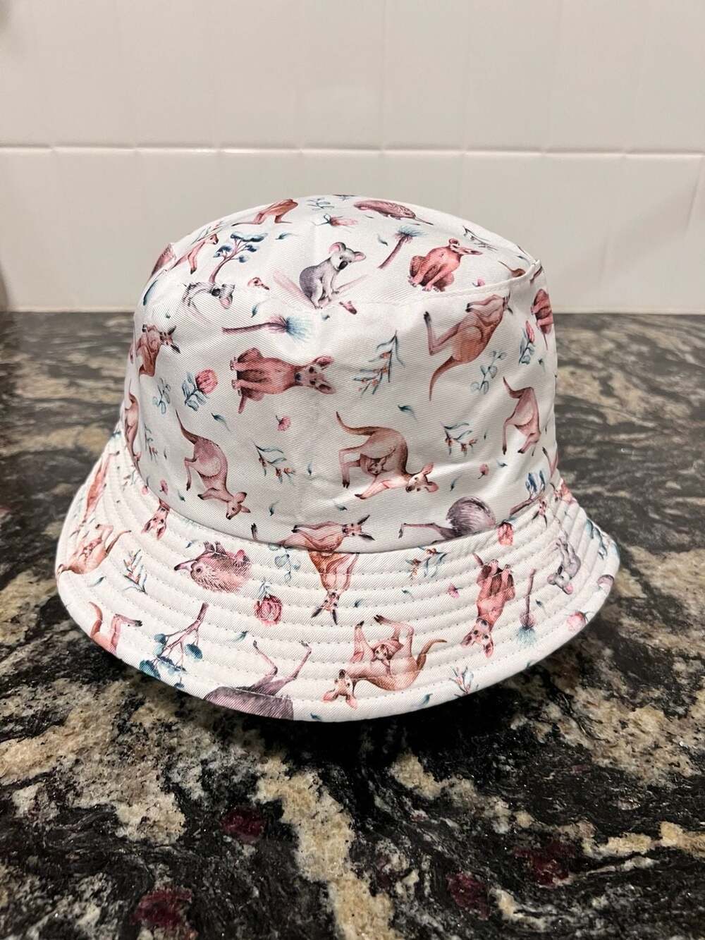 Reversible Australian Animal Print Bucket Hat - Picture 1 of 4